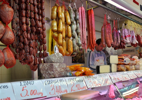 Murcia The Veronicas Market, a treasure trove of scents and colours